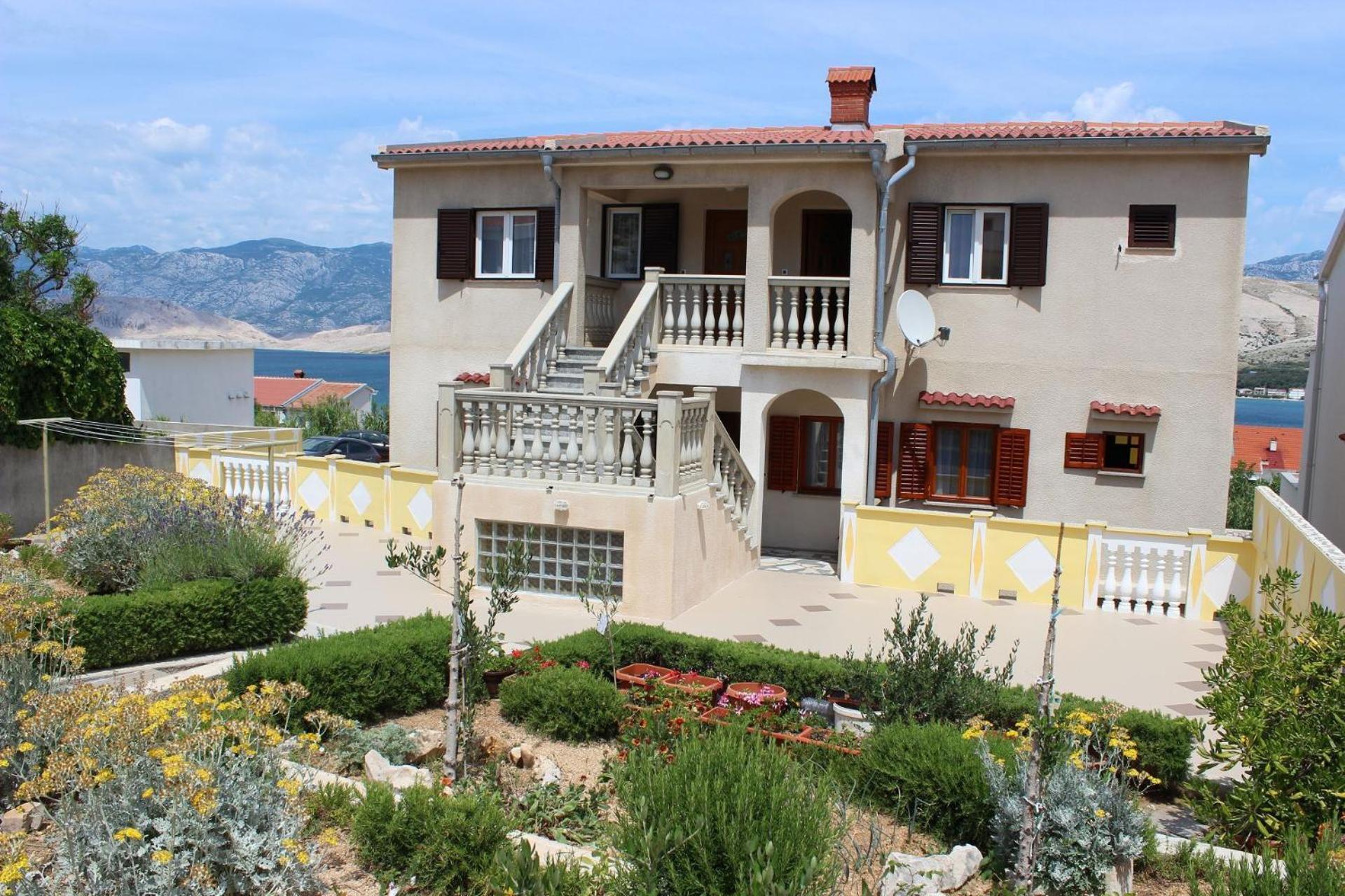 Apartments Dar - beautiful garden Pag Town Extérieur photo